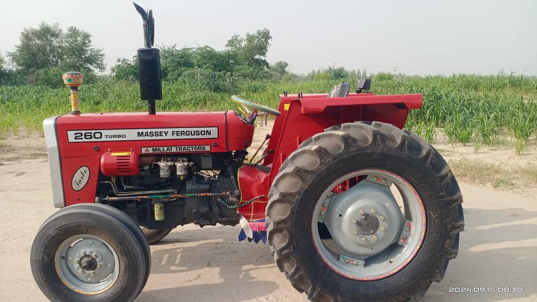 Tractor Massey Ferguson 260 model 2022 1