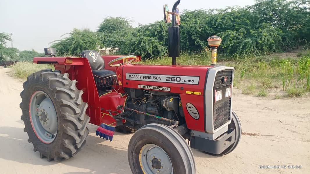 Tractor Massey Ferguson 260 model 2022 3