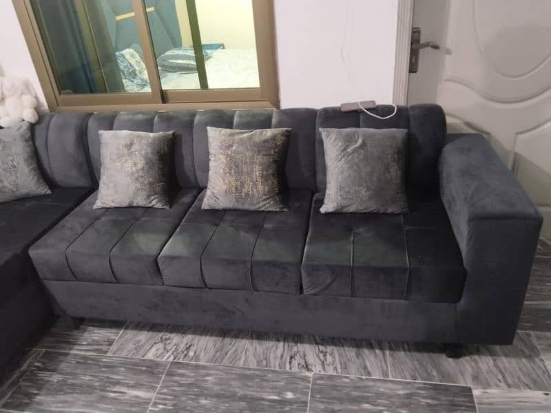 6 seater sofa 0