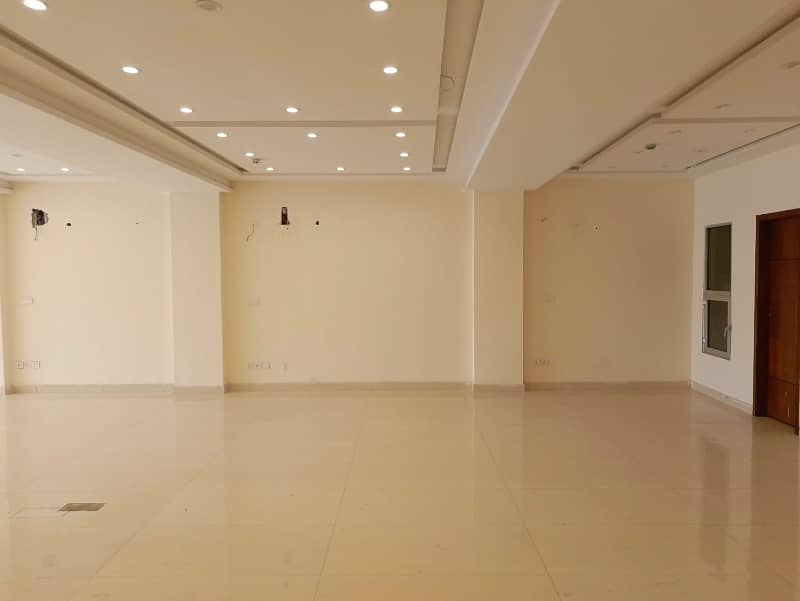 8 Marla 3rd Floor Office With Elevator For Rent In DHA Phase 8,Block D Broadway, Reasonable Price And Suitable Location for Marketing Work Pakistan Punjab Lahore. 5