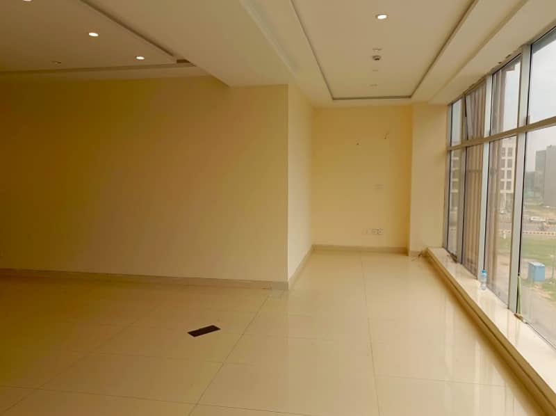 8 Marla 3rd Floor Office With Elevator For Rent In DHA Phase 8,Block D Broadway, Reasonable Price And Suitable Location for Marketing Work Pakistan Punjab Lahore. 6