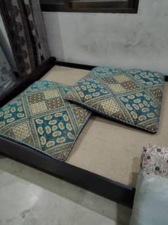 4 floor cushions