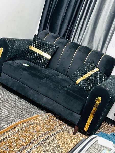 sofa 6 month use black golden color 0