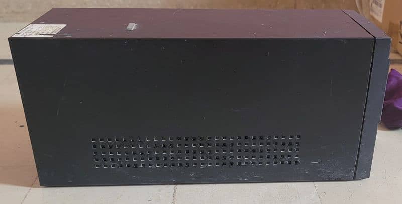 Used 1000 VA UPS for PC and Backup - Reliable and Heavy-Duty 4