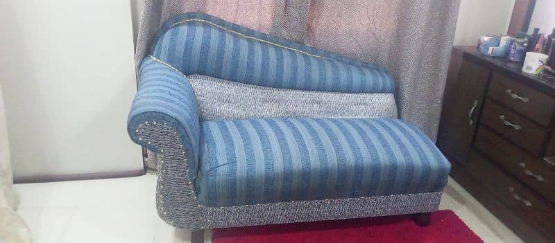 7seater sofa set for sele only 1 month use . . 2