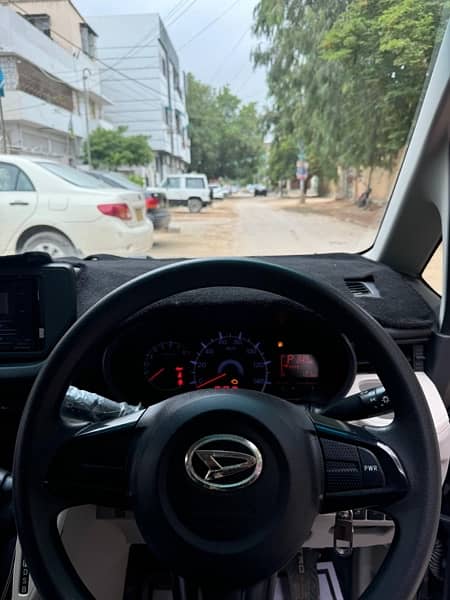 Daihatsu Move. nmbr malik ikram +92 313 9208336 7