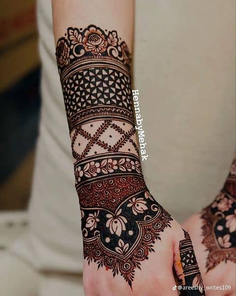 party mehndi and bridel mehndi home service available 24 hourse p 1