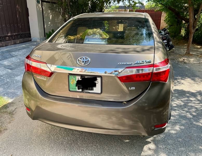 Toyota Corolla Altis 2015 1