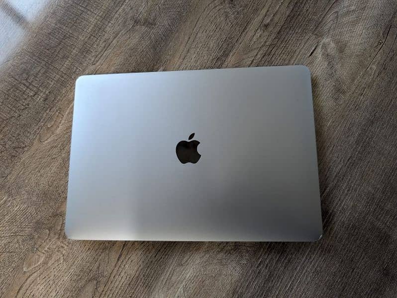 MacBook air M1 1