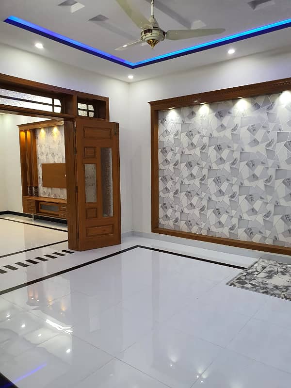 10marla 6beds neat and clean house for rent in G 13 1 Islamabad 0