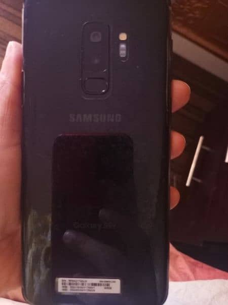 Samsung galaxy S9 plus like new condition 6