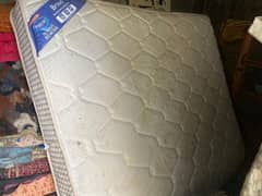 Queen bed Mattress