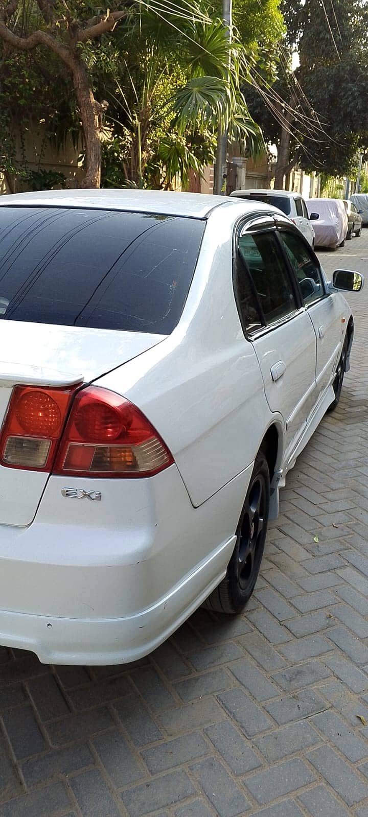 Honda Civic EXi 2004 10