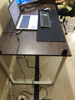 Working Computer Table 0