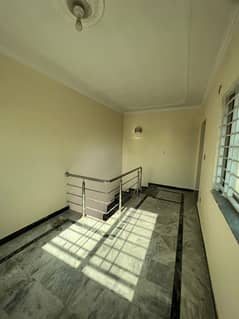 4marla 4beds house for rent in G 13 4 islamabad saprete meters pani bijli and gas