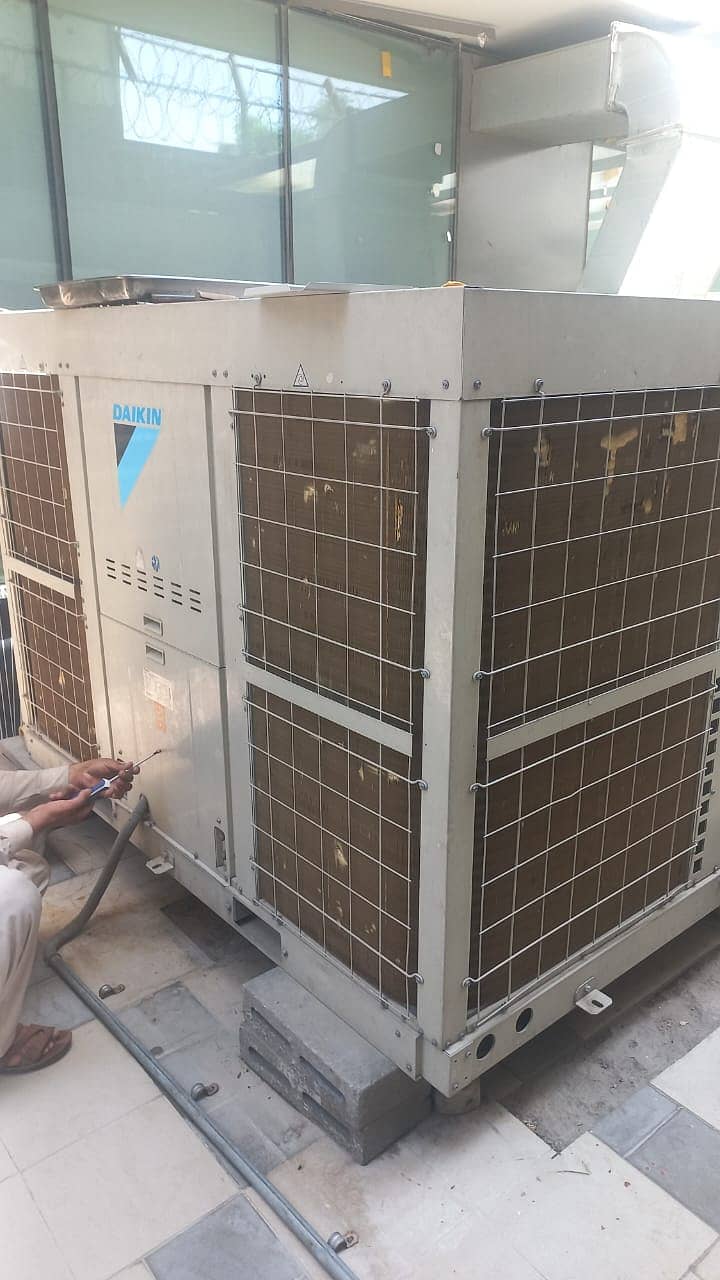 Roof Top Package Type Unit 12 ton Daikin 1