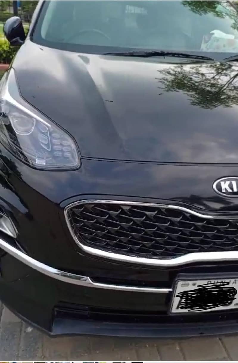 KIA Sportage FWD 2021 1