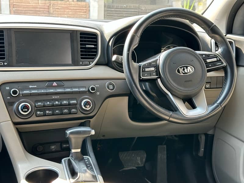 KIA Sportage AWD 2022 Total Genuine Black 7