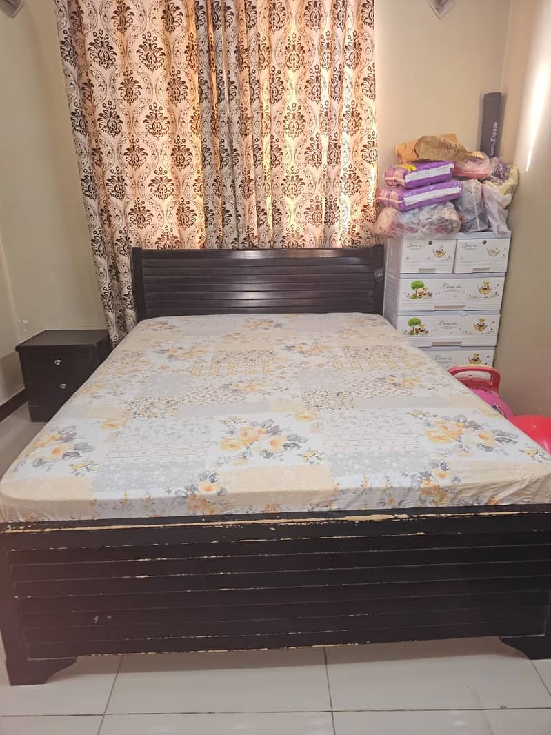 Used bedset with 2 side drawers 3