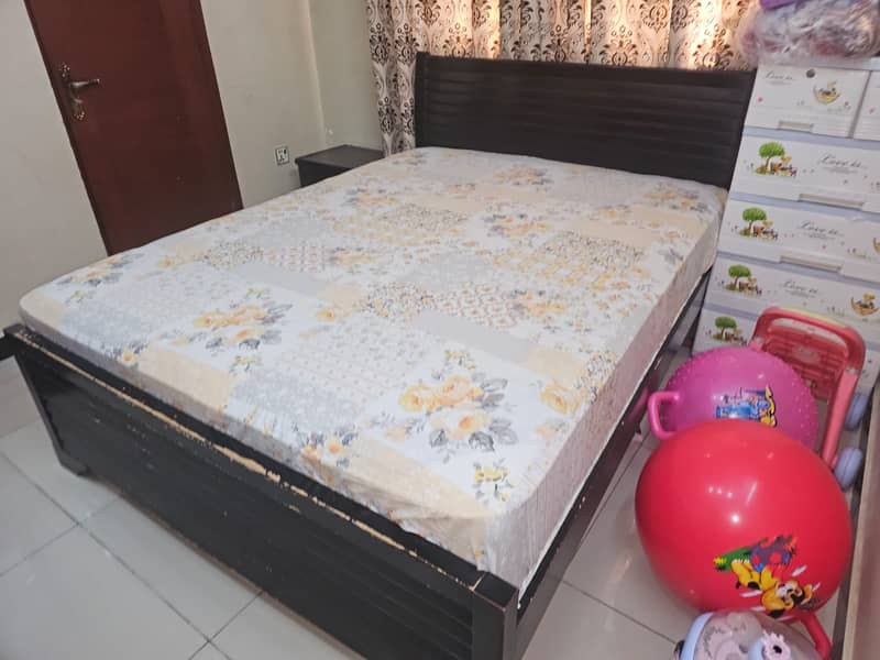 Used bedset with 2 side drawers 6