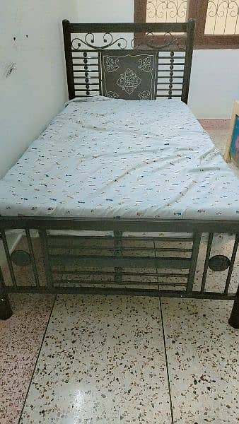 single bed of iron rod 2