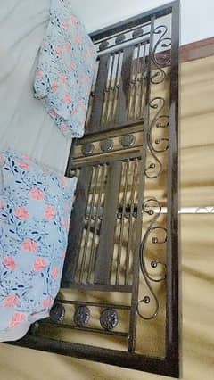 Iron rod bed in new condition