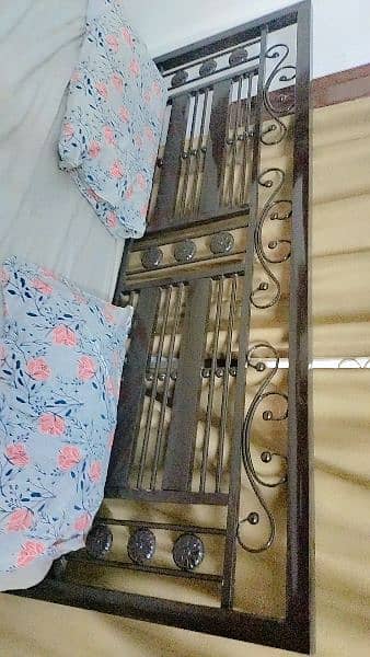 Iron rod bed in new condition 0