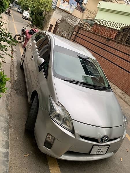 Toyota Prius 2011 5