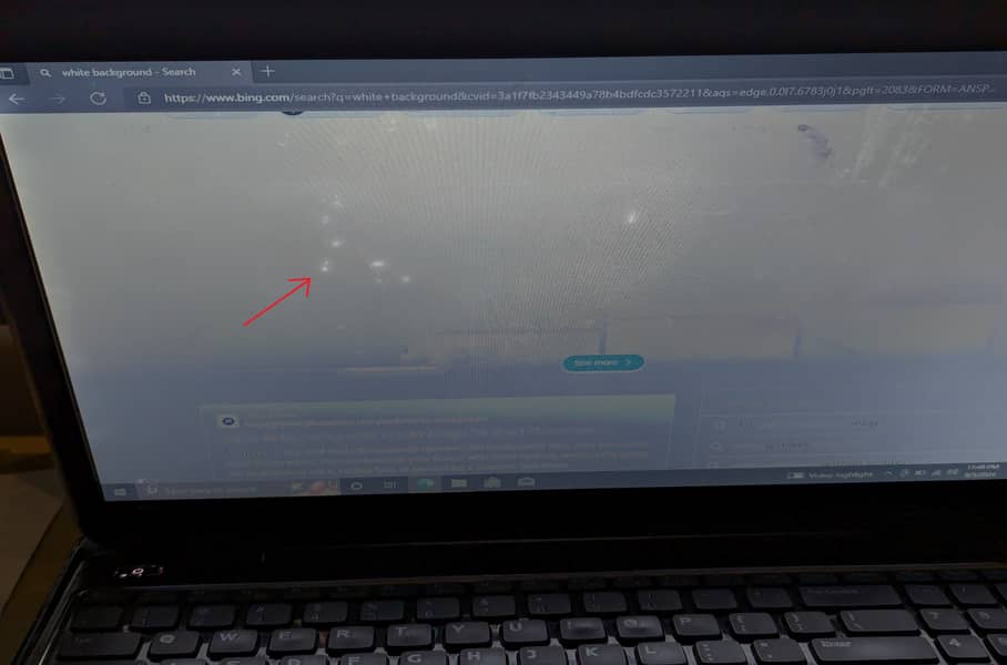 Dell i5 White spots on LCD Televisions 1092645880