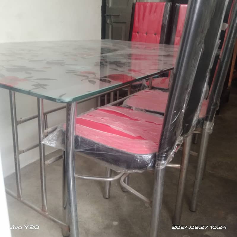 dinning table / 6 chairs dinning table / wooden chairs / glass table 4