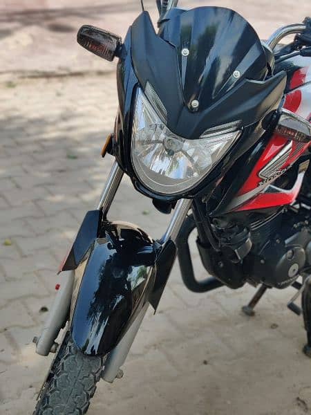 Honda cb150f 5