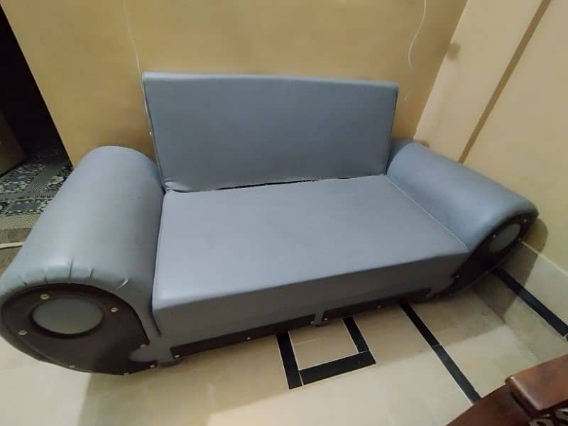 2 seater sofa combed 1