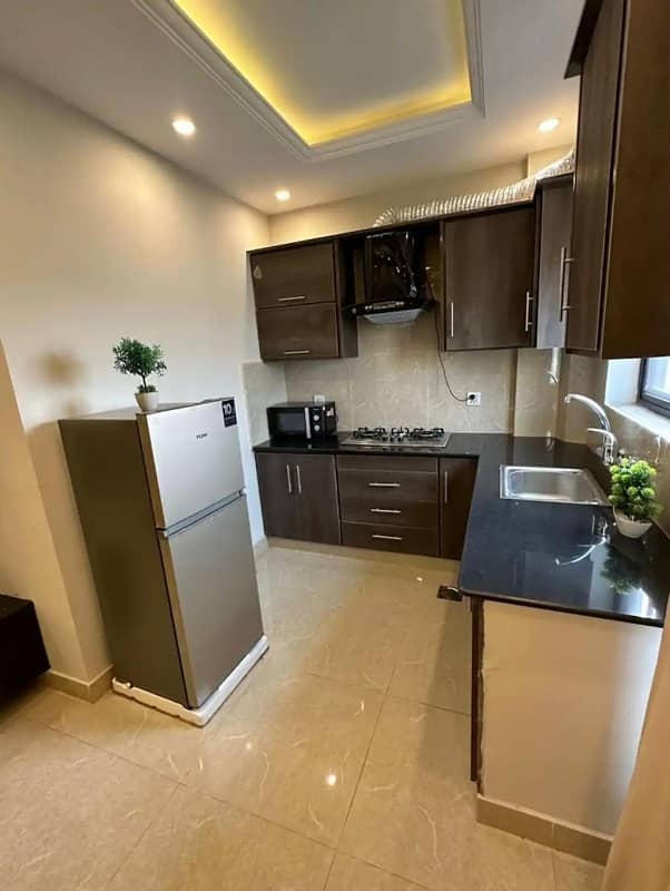 One bedroom flat for short stay like (2 to 3 hrs) for rent in bahria town 1