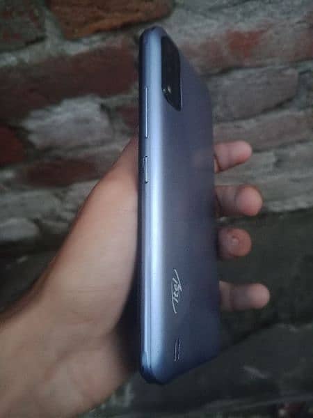 itel a26 3