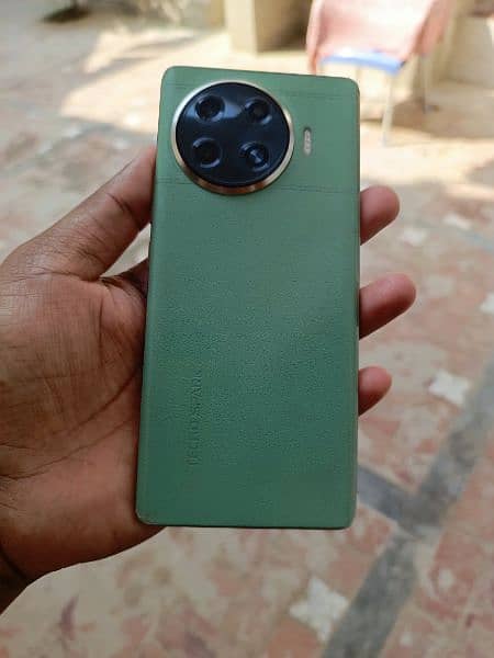 Tecno Spark 20 Pro Plus 5