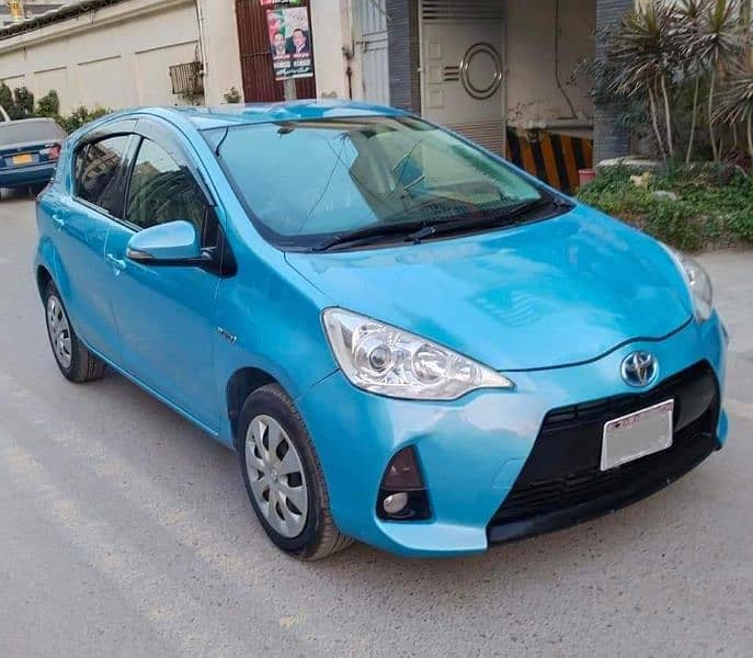 Toyota Aqua 2014 1