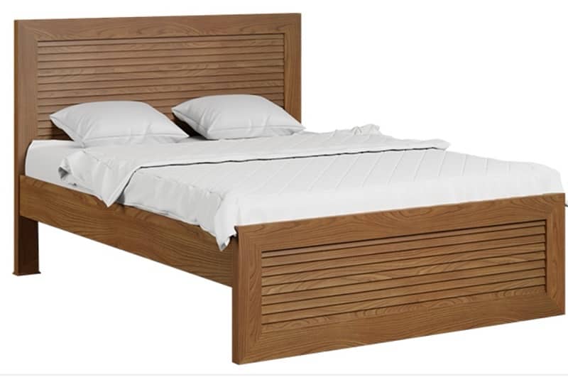 Queen size bed with side tables only 1