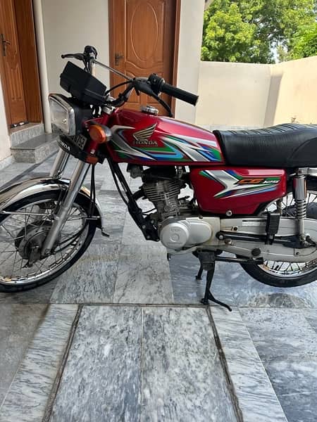 Honda cg 125 2022-23 Red 1