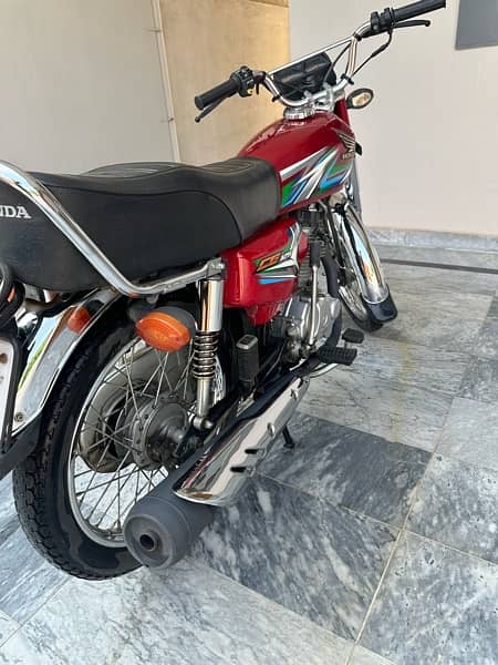 Honda cg 125 2022-23 Red 2