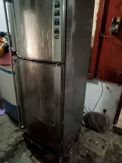 Dawlance fridge medium saiz