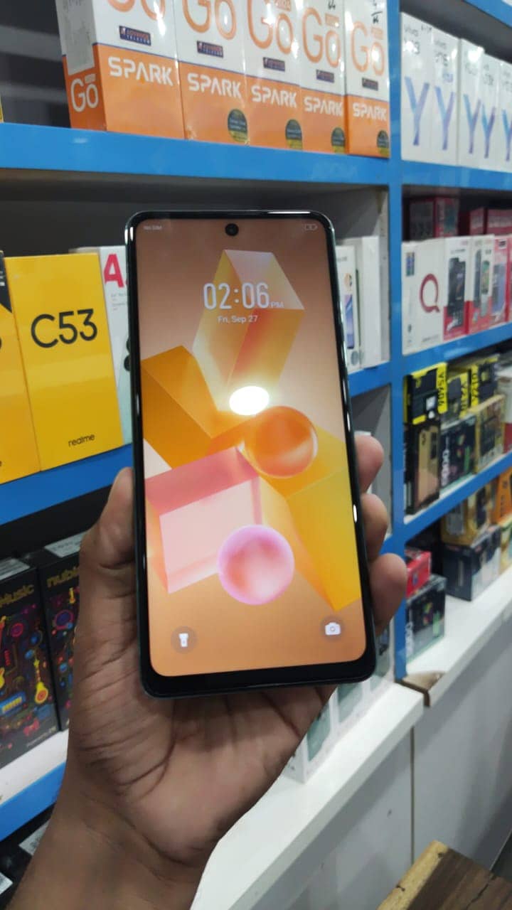 INFINIX HOT 40 PRO 1