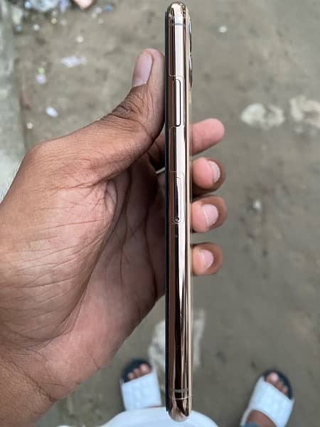 Iphone 11 pro max water pack 2