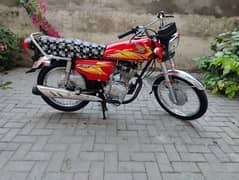 Honda CG 125 cc antique bike