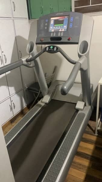 Life Fitness Treadmill for Sale 1