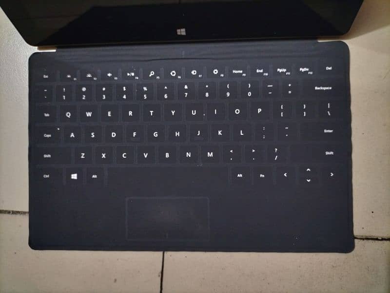 Microsoft surface RT/32 9