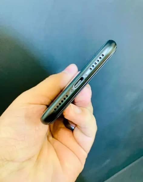 Iphone XR for urgent sale 1