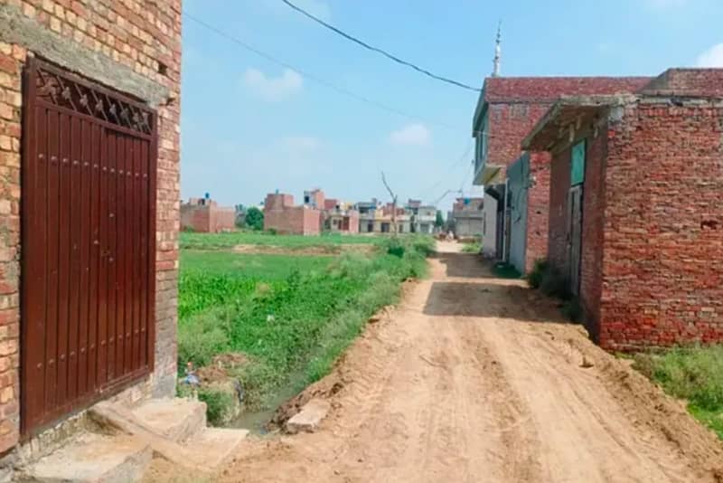 1 Kanal Plot Near Ferozpur Road and new defence road kahna nau Lahore 1