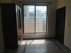 F10 Beautiful House For Rent 6 Bedroom 0