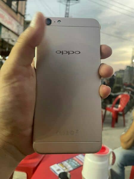 oppo a57        6/128 2