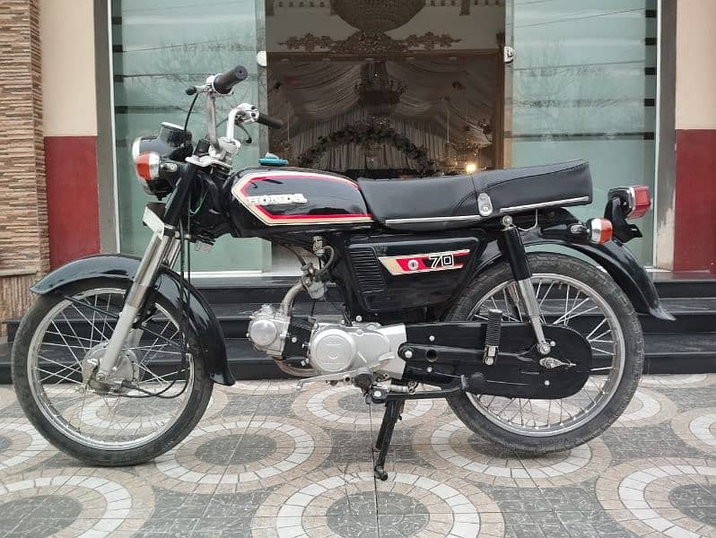 Honda 70 1982 4